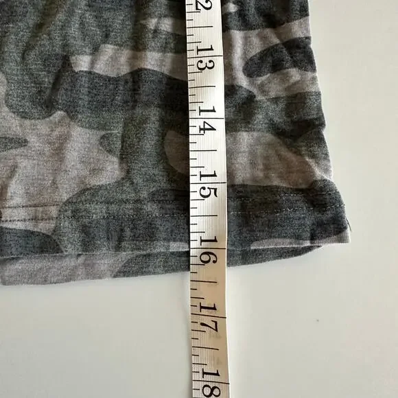 Little Sleepies Camo 2 piece Pajamas Size 4T - Picture 4 of 8